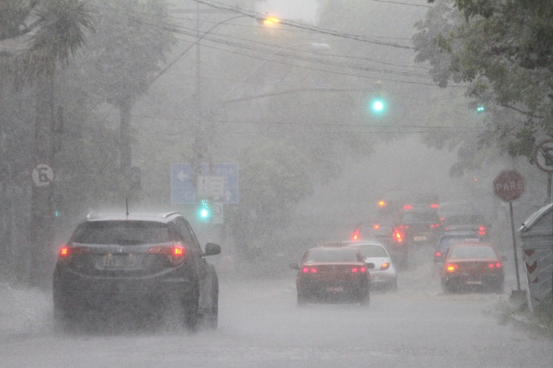 Regiões da Campanha, Centro, Missões, Sul e Sudeste devem registrar chuva forte no domingo