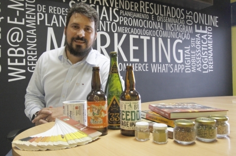 Bento Ferreira uniu duas coisas que curte: a bebida e a publicidade