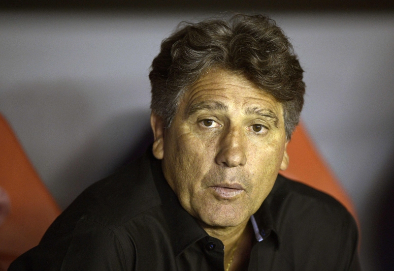 Treinador contestou a decisão do árbitro de vídeo de não revisar o primeiro gol do time argentino