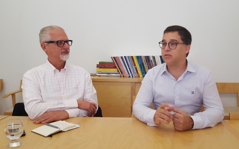 Justo Werlang e Eduardo Saron explicam parceria do Itaú com a instituição