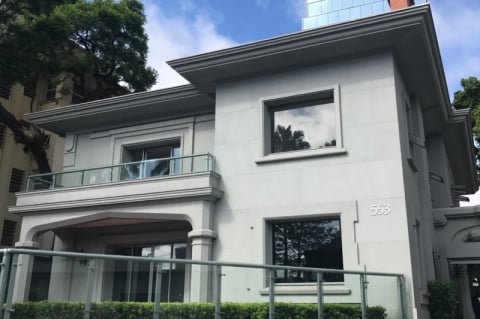 Estrutura foi montada no bairro Moinhos de Vento, na rua Dr. Vale