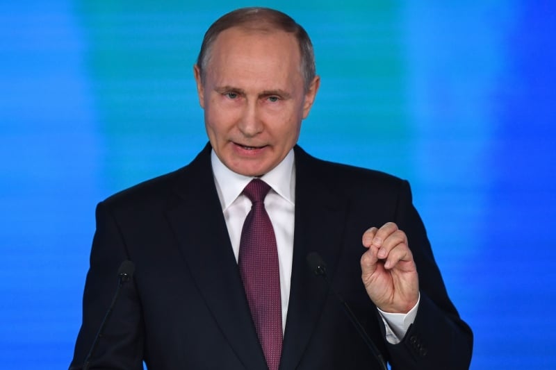 Putin revelou planos de incluir mais cidadãos americanos numa lista negra de Moscou e de expulsar diplomatas britânicos