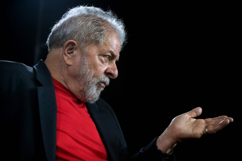 Defesa de Lula havia entrado com a medida para evitar a prisão do ex-presidente