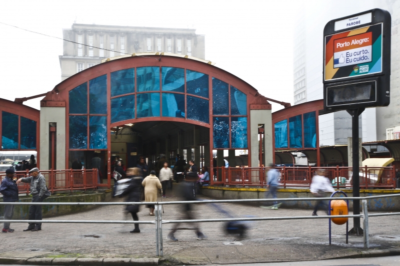 Relógios vão informar hora, temperatura, radiação solar e terão painel de mensagens, câmeras e wi-fi