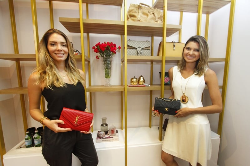 Na era do compartilhamento, o negócio de Fabiana e Vanessa atende à demanda dos acessórios para festas Foto: CLAITON DORNELLES/JC