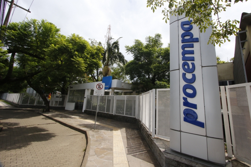 Companhia de Processamento de Dados foi fundada em 1977