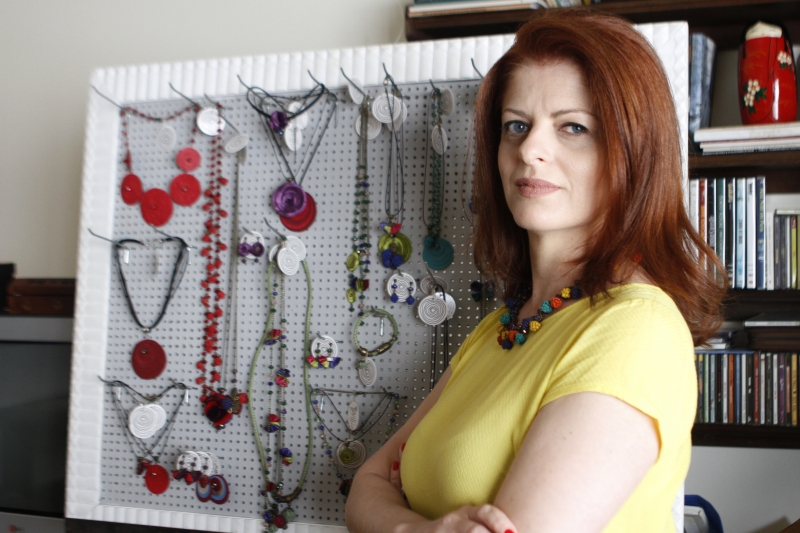 Os materiais utilizados por Caroline s�o, basicamente, couro e tecido coletados em curtumes e ateliers