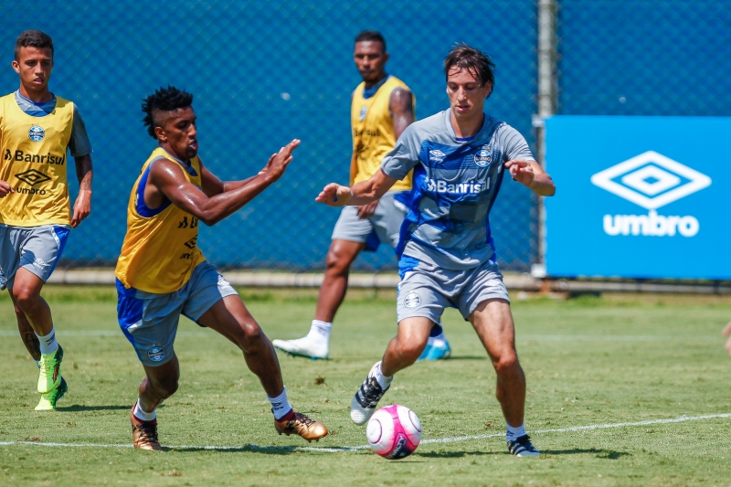  Jogadores do Grêmio realizaram último treino durante a manha deste sábado no Centro de Treinamentos Luiz Carvalho antes do Grenal