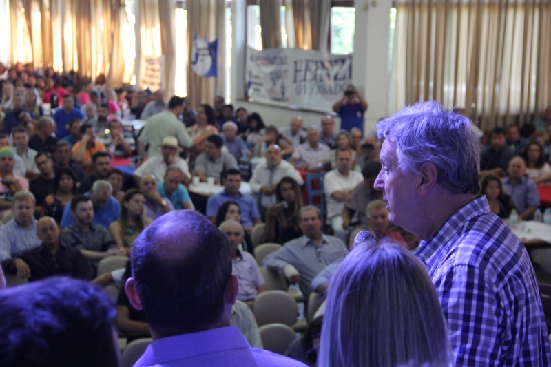 Heinze foi ovacionado em evento que reuniu centenas de lideranças locais em São Borja
