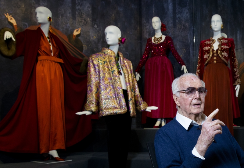 Estilista Hubert de Givenchy morreu aos 91 anos enquanto dormia