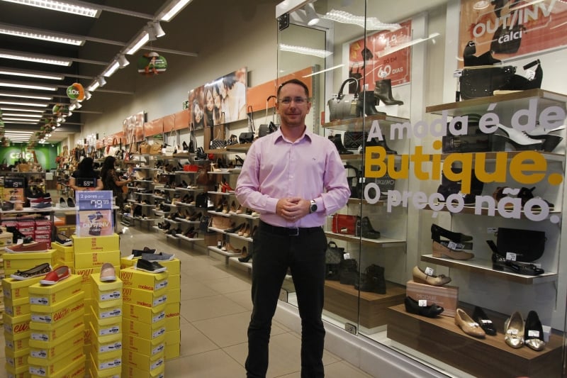 Antonio Carlos Diel, o Kiko, &eacute; franqueador da Lojas Calci, que tem 24 unidades no Estado Foto: LUIZA PRADO/JC