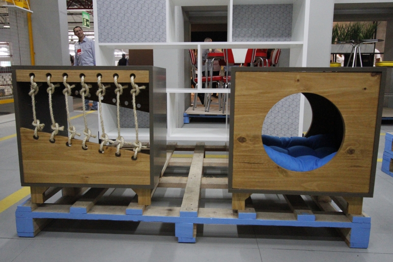 Alta do mercado pet inspirou a criação de móveis com arranhadores