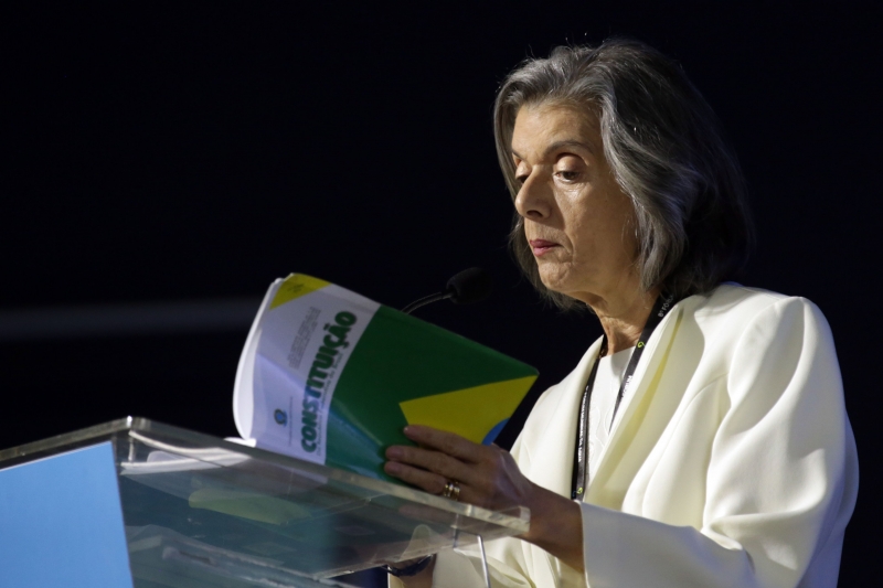 Para Carmém Lúcia, a indicação tem o objetivo de garantir a indicação de uma nova ministra para o tribunal