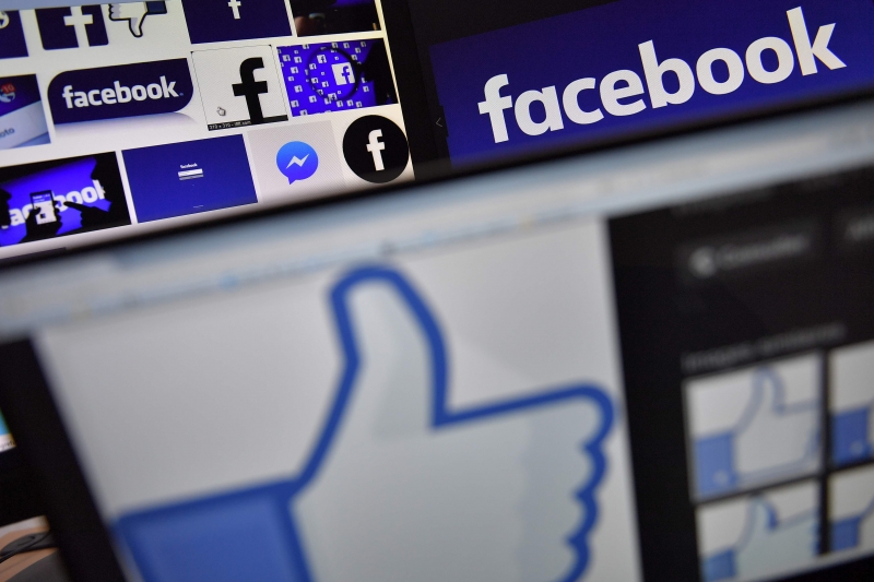 Rede social tem recebido duras críticas por falhar no controle de disseminação de notícias falsas