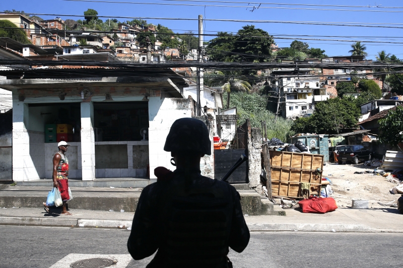 Intervenção no Rio de janeiro é aprovada por 75% da população