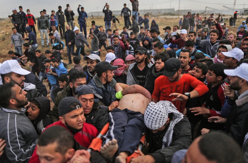 Centenas de palestinos teriam sidos feridos durante o protesto