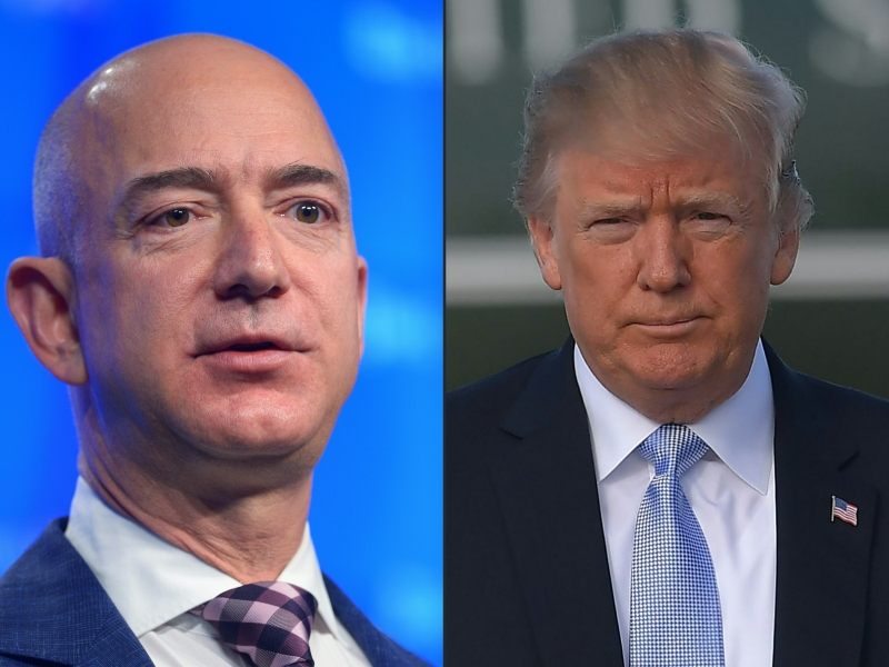 Críticas de Trump (d) derrubaram o valor das ações da empresa de Jeff Bezos (e)