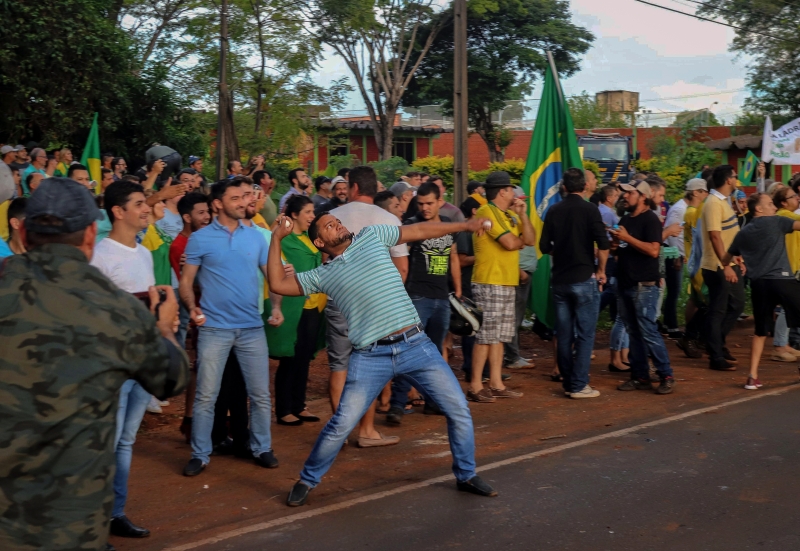 Passagem de Lula pelo Paraná foi marcada por confrontos em diversas cidades, como Foz do Iguaçu