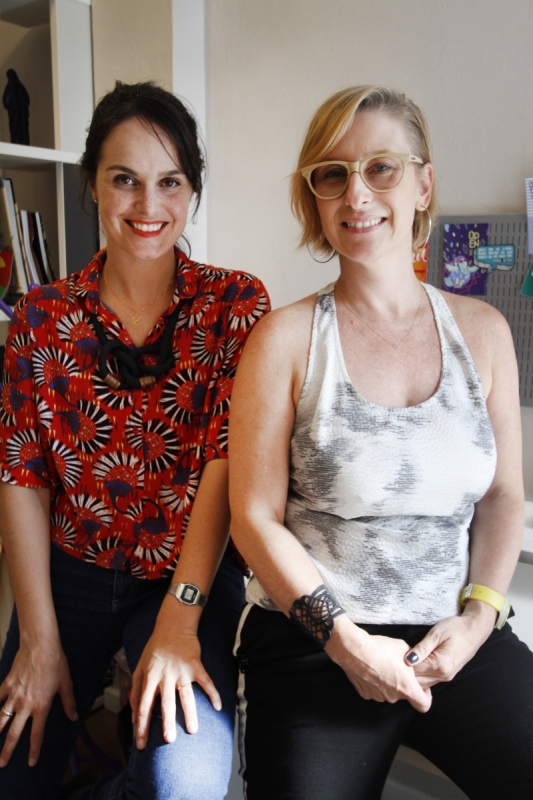 Entrevista com as realizadora da Open Feira de Design para a matéria sobre feiras independentes do GeraçãoE. Na foto: Camila Farina e Patricia Bacchieri Foto: LUIZA PRADO/JC