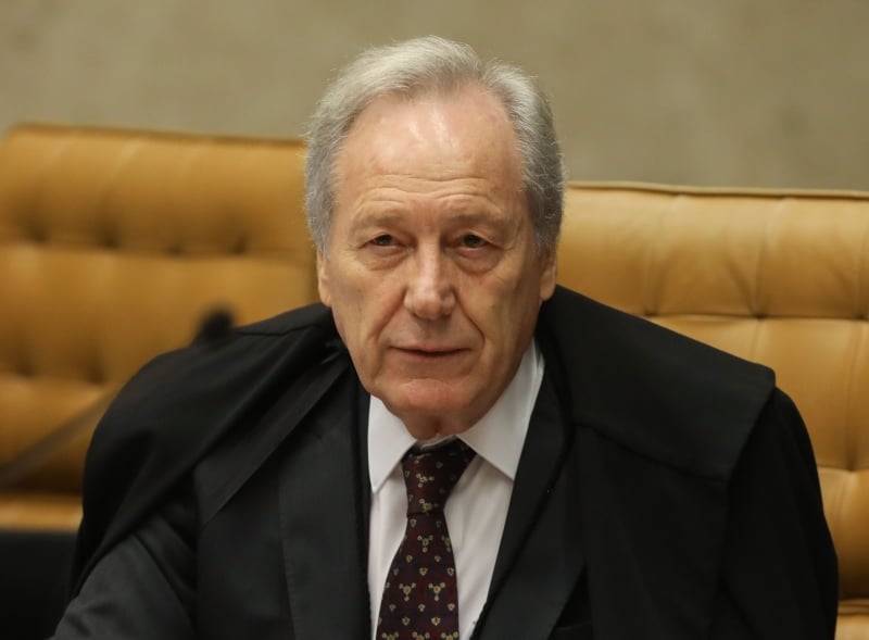 Ministro da Justiça vai acompanhar operação para captura dos criminosos que fugiram da penitenciária de alta segurança 