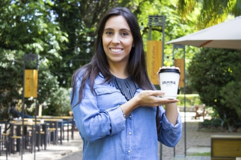 Karine Camejo, s�cia do Valkiria Caf�