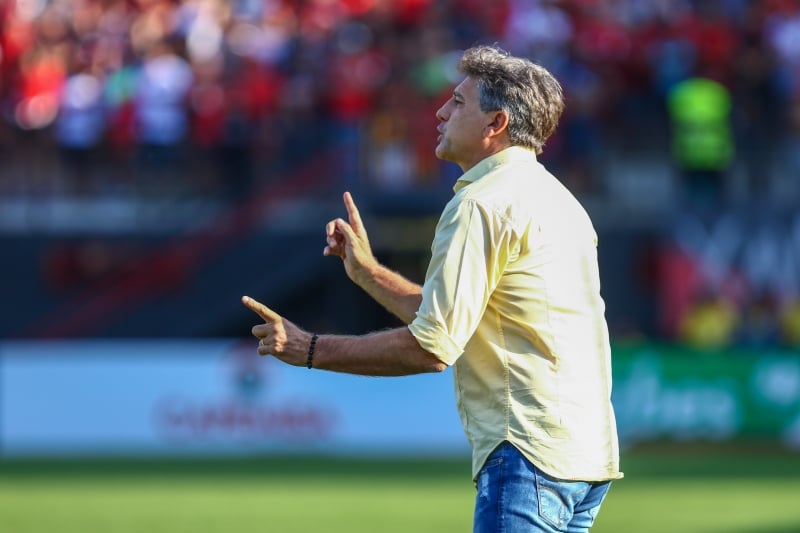 Em competições vencidas, falta apenas título do Brasileirão para Renato igualar louros de Felipão