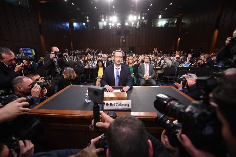 Mark Zuckerberg foi pressionado sobre o vazamento de informações 