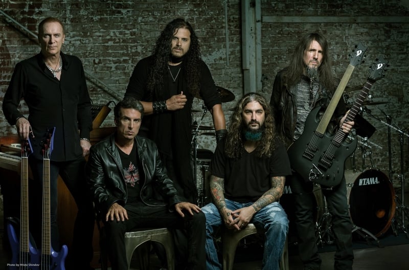 Sons of Apollo faz show na Capital