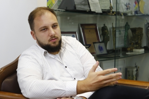 William lan&ccedil;ar&aacute; livro com as dicas que d&aacute; em seus workshops pelo Brasil