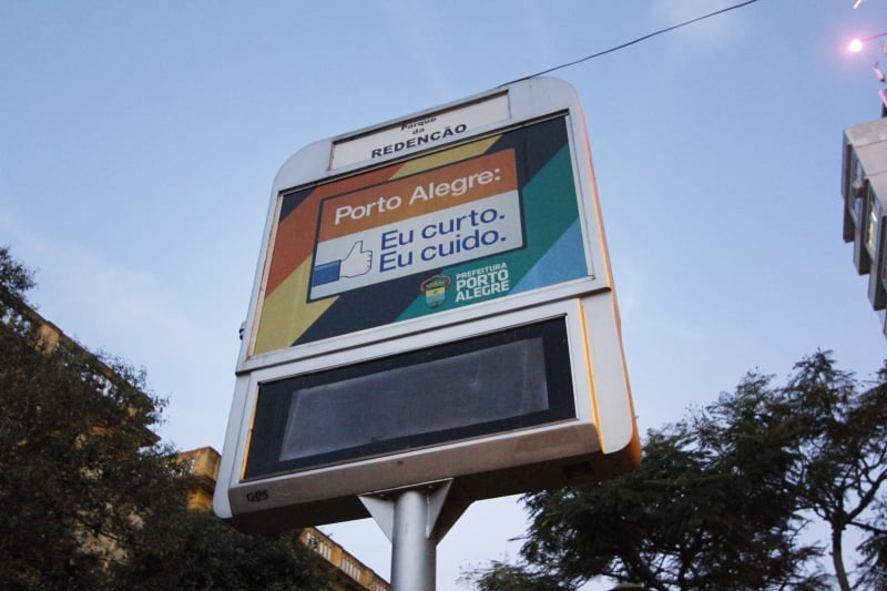 Novos relógios terão hora, temperatura, câmeras, wi-fi gratuito e medidores de radiação solar