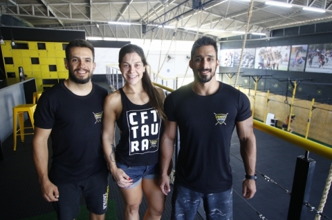 S�cios apostam no crossfit como pr�tica democr�tica