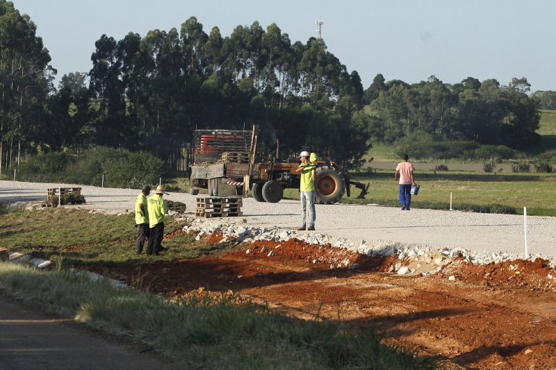 Metade da obra está parada em função do contingenciamento de verbas do Governo Federal
