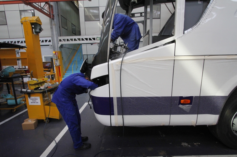 Fabricante de ônibus comercializou 15.596 unidades durante o ano