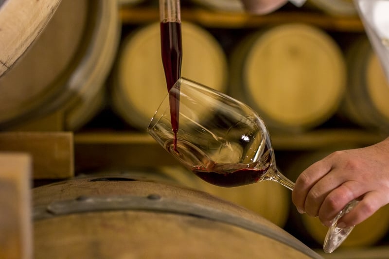 Neste período, vinícolas estão com descontos que podem passar dos 30% e chegar a 50%