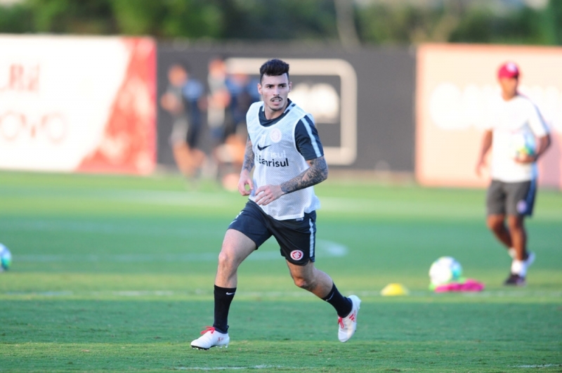 Ainda nesta manhã, o lateral participou de um treinamento tático com a equipe colorada