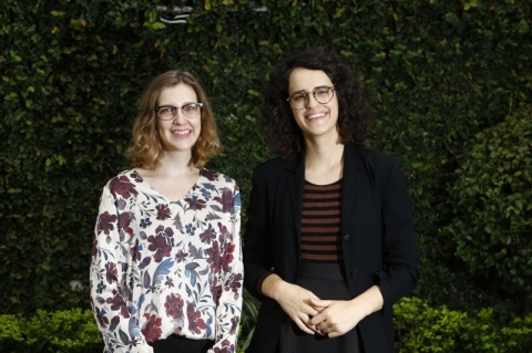 As s�cias C�ndida e La�s s�o naturais de munic�pios do Vale do Ca�