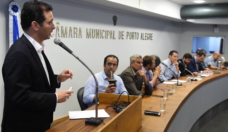 Reunião com Prefeito de Porto Alegre Nelson Marchezan Jr com vereadores - projetos como o do IPTU