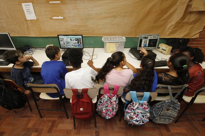 Infraestrutura de escolas latino-americanas é deficiente em equipamentos e laboratórios
