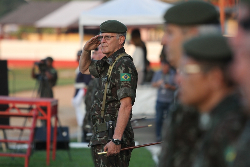 Miotto chefiou o Comando Militar do Sul entre 2018 e 2020, quando foi para a reserva