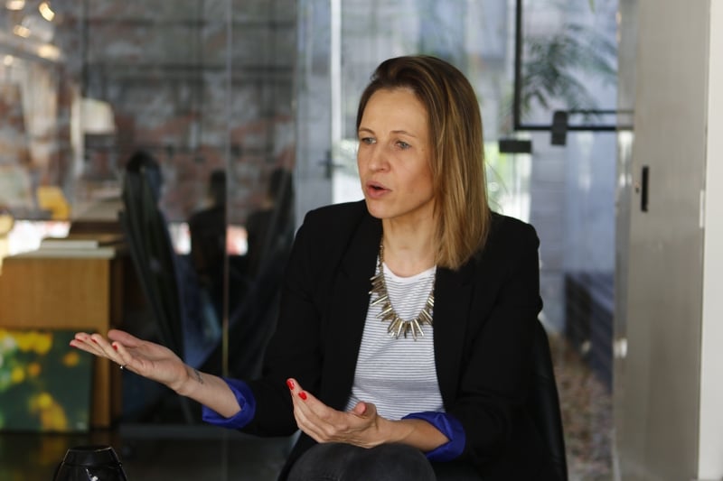 Entrevista com Anderson Cardoso e Roberta, criadores da Somos Lares, imobili&aacute;ria que faz curadoria de im&oacute;veis reformados e com estilo arquitet&ocirc;nico para venda e loca&ccedil;&atilde;o.  Foto: FREDY VIEIRA/JC