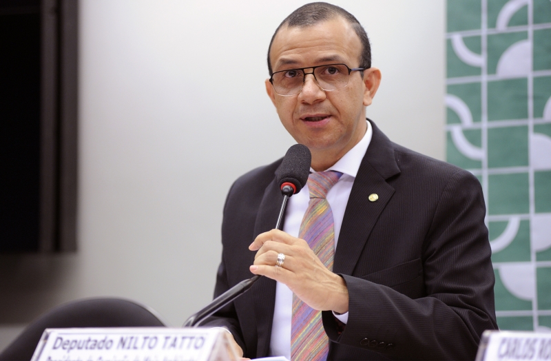 Para presidente da Comissão do Desenvolvimento Regional do Parlasul, Carlos Gomes, "quanto mais redução da taxa de importação, melhor para o desenvolvimento"
