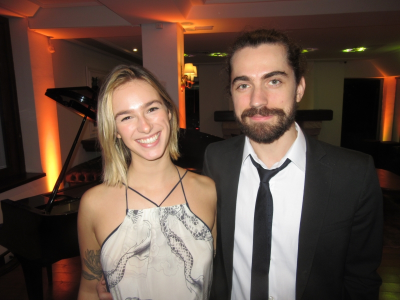 Priscila Leal e Leonardo Bitencourt na edição especial do Piano Bar