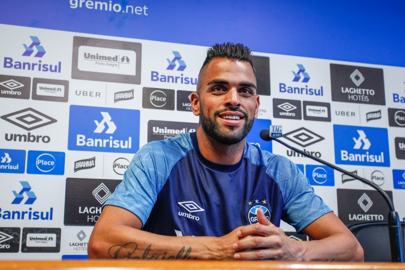 Maicon renova com o Tricolor para atuar na equipe até 2021