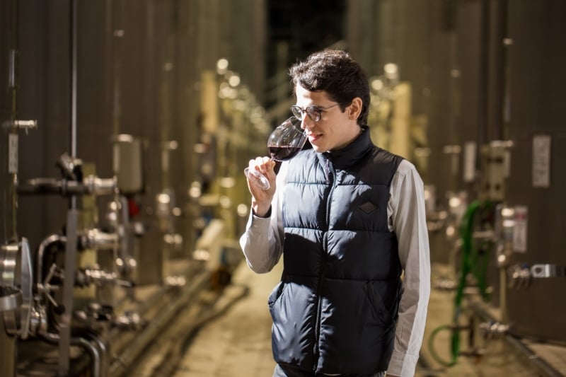 Greg&oacute;rio Salton j&aacute; passou por mais de 25 pa&iacute;ses, por regi&otilde;es que t&ecirc;m o vinho como cultura