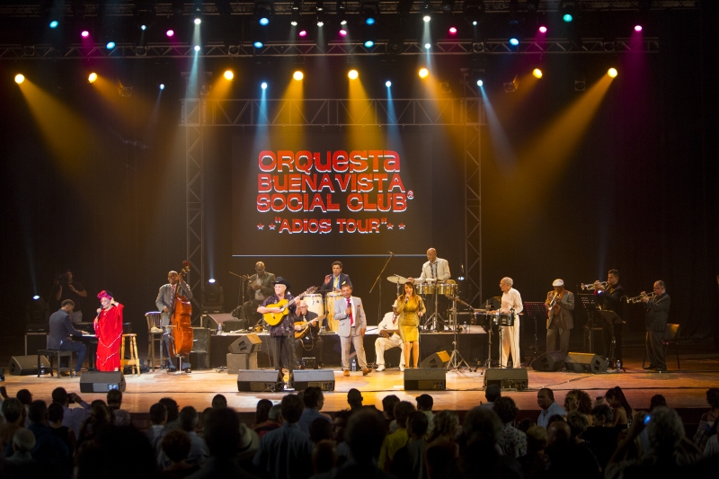 Grupo cubano sobe ao palco do Auditório Araújo Vianna para novo show da turnê Adiós
