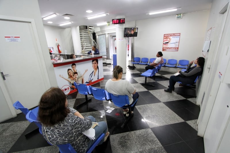 SOS Consultas oferece 80 médicos e dentistas em suas cinco unidades  
