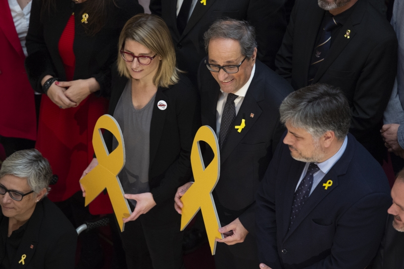 Os deputados catalães escolheram Quim Torra para liderar a administração regional em Barcelona 
