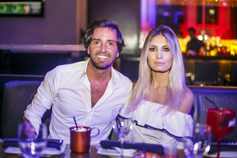 Felipe Buneder e Nayara Oliveira no 300 Cosmo Dining Room