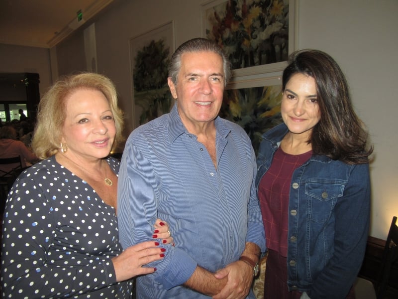 Walderez e Carlos Uebel com a nora Mariana Pedrini Uebel