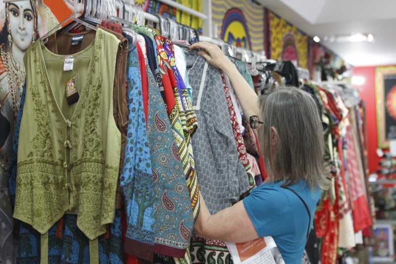 Ida às lojas também é vista como garantia em caso de necessidade de troca do produto